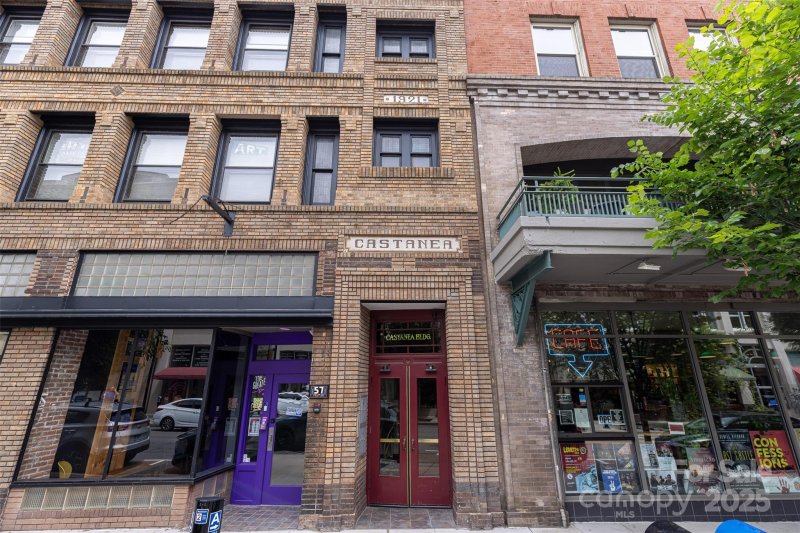 55 1 2 Haywood Street