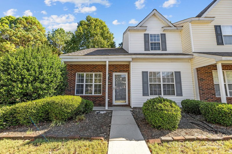 13648 Meade Glen Court