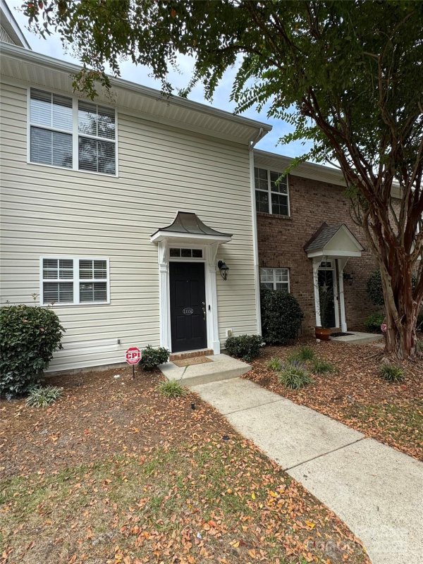 Property image 2 of 13332 Savannah Club Drive in Savannah Townhomes, Charlotte, NC 28273