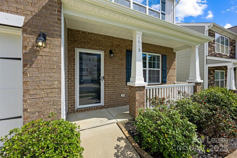 Property image 2 of 5043 Deisy May Lane in Marshbrooke, Matthews, NC 28105