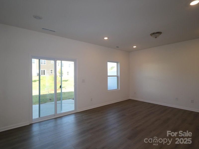 Property image 5 of 758 Kitfox Drive in Piper Landing, Concord, NC 28027