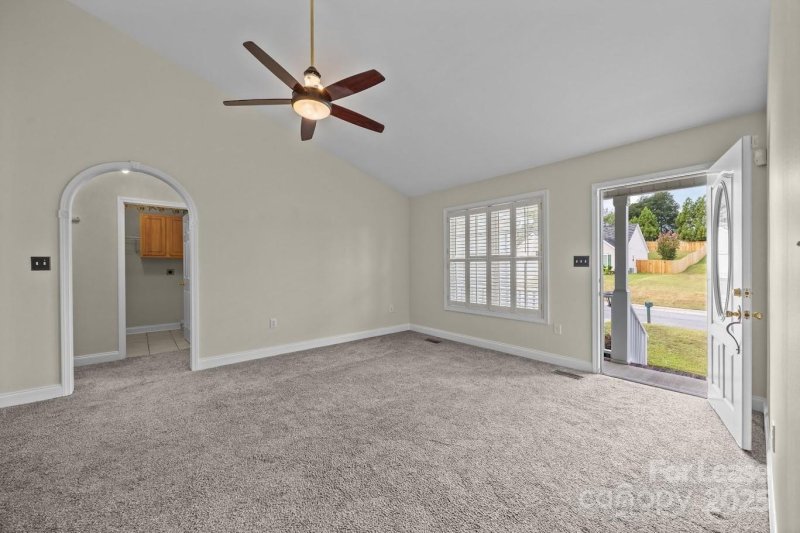 Property image 4 at 861 Loch Lomond Circle, Concord, NC 28025