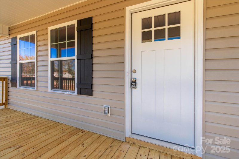 Property image 4 of 1369 Mack Drive in Timbercrest, Mcconnells, SC 29726