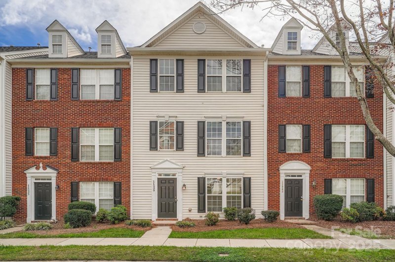 Stillwater, Charlotte Community