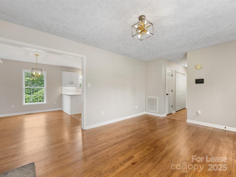Property image 3 at 1902 Baxter Street, Charlotte, NC 28204