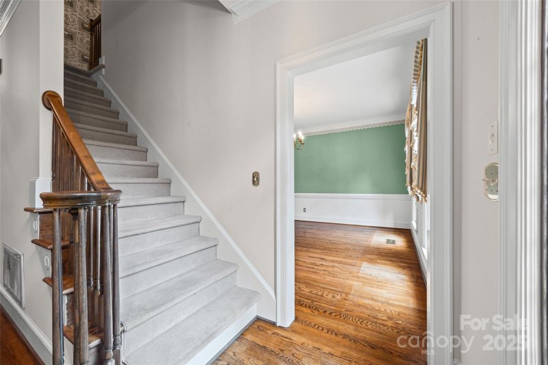 Property image 5 of 7427 St Clair Drive in Bellemeade, Charlotte, NC 28270