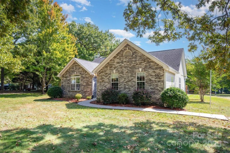 Property image 3 of 1308 Trull Place in Gleneagles, Monroe, NC 28110