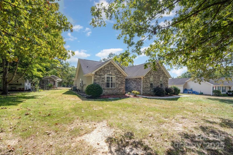 Property image 4 of 1308 Trull Place in Gleneagles, Monroe, NC 28110