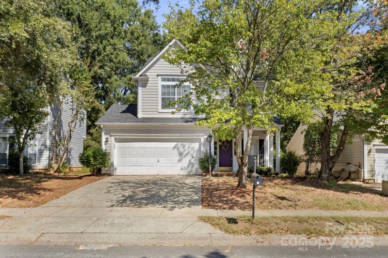 Property image 2 of 13309 Lampmeade Lane in Chelsea Commons Yorkshire, Charlotte, NC 28273