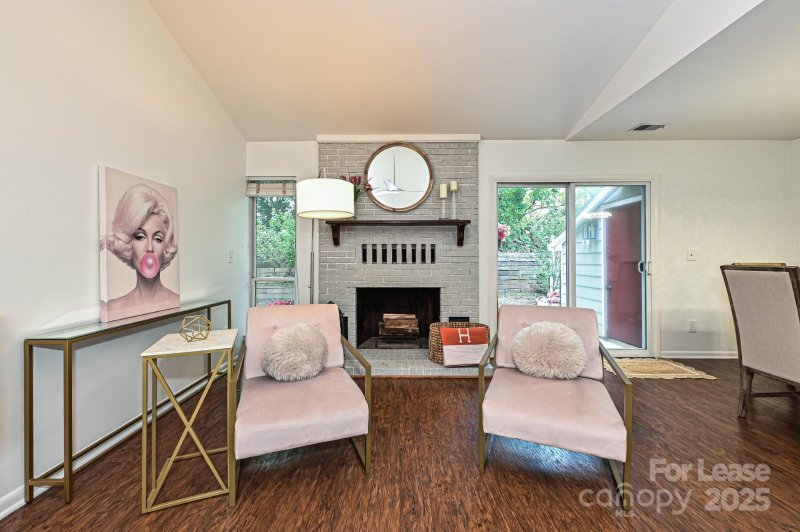 Property image 5 of 1077 Sardis Cove Drive in Sardis Cove, Charlotte, NC 28270