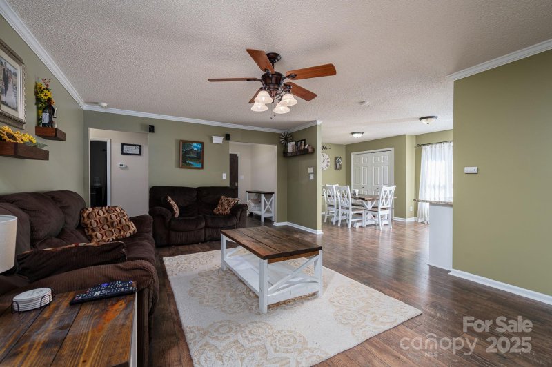 Property image 5 of 1751 Knights Drive in Cameron Heights, Denver, NC 28037