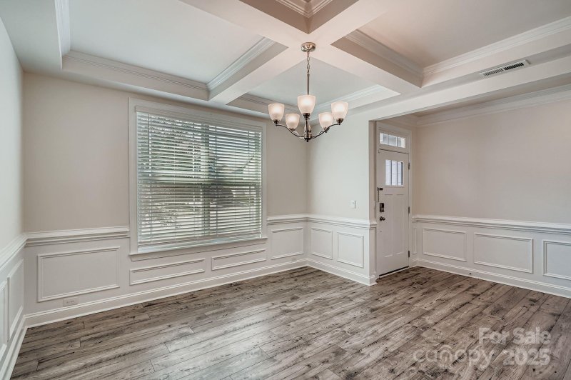 Property image 4 of 402 Preston Road in Atwater Landing, Mooresville, NC 28117