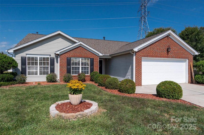 Mill Creek, Charlotte Community