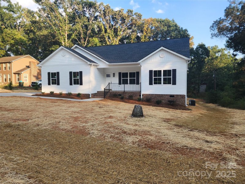 Property image 2 of 854 Hillcroft Place in Ragin Estates, Rock Hill, SC 29732