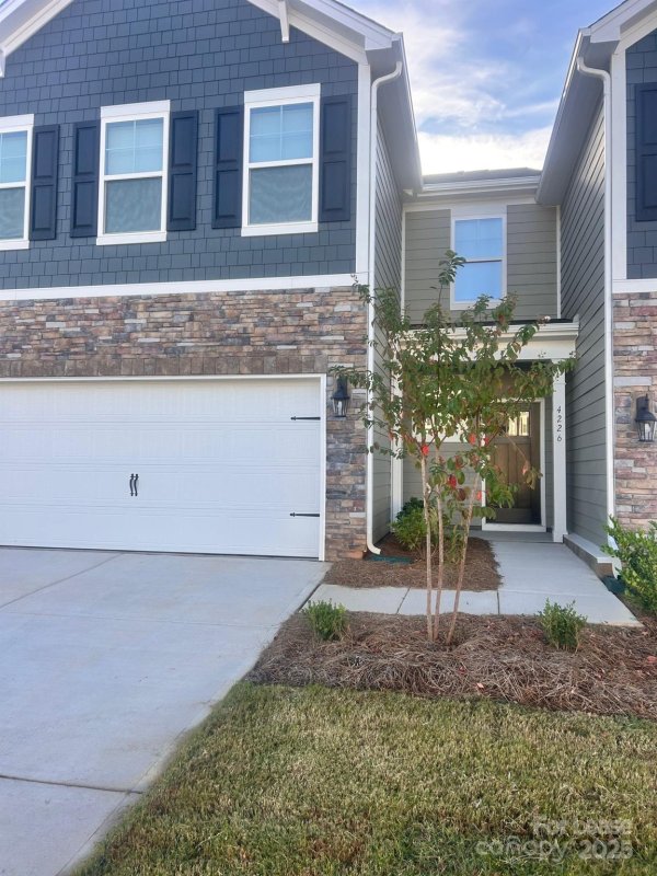 Property image 2 of 4226 Steel Way in Blackstone Bay, Sherrills Ford, NC 28673