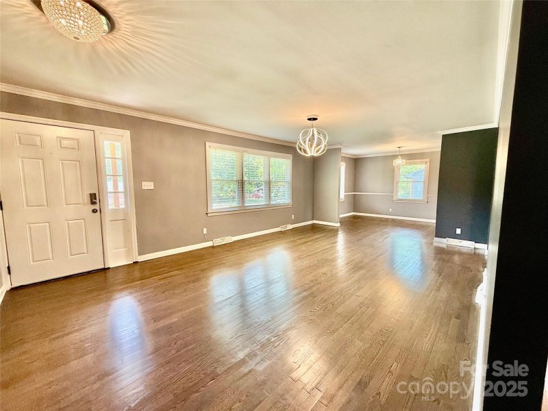 Property image 2 of 622 University Drive in Winthrop Heights, Rock Hill, SC 29730