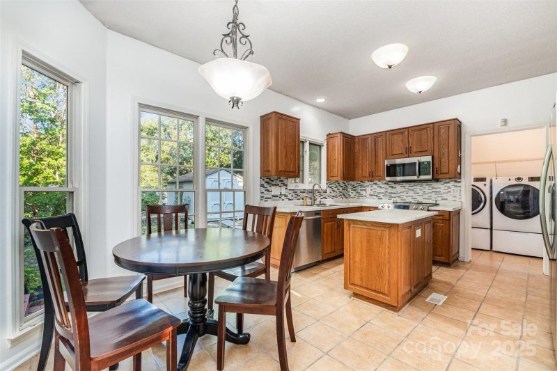 Property image 5 of 10912 Partridge Cross Lane in Long Creek, Charlotte, NC 28214