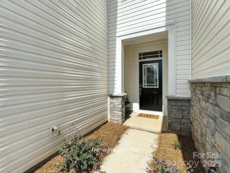 Property image 4 of 7028 Hodges Meadow Lane in Bailey Run, Charlotte, NC 28213