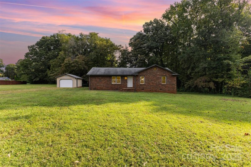 Cedar Grove Park, Charlotte Community