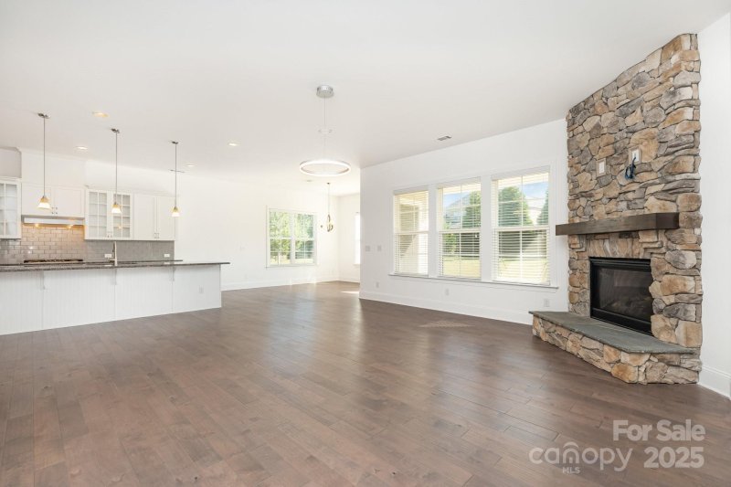 Property image 4 of 13609 Laughing Gull Drive in Chapel Cove, Charlotte, NC 28278
