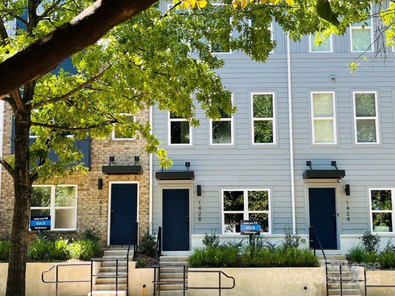 Property image 2 of 1428 Hamilton Street in Iron Creek, Charlotte, NC 28206