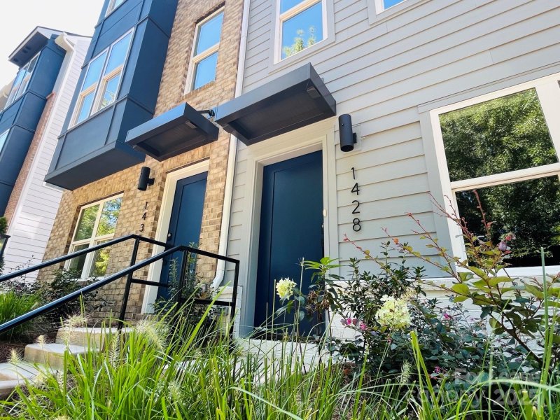 Property image 3 of 1428 Hamilton Street in Iron Creek, Charlotte, NC 28206