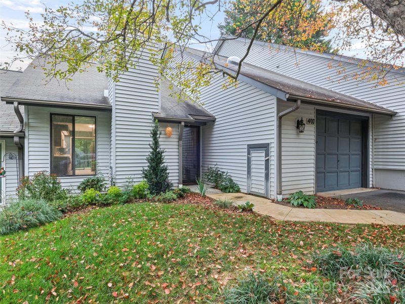 Property image 2 at 407 Sweeten Way, Asheville, NC 28803
