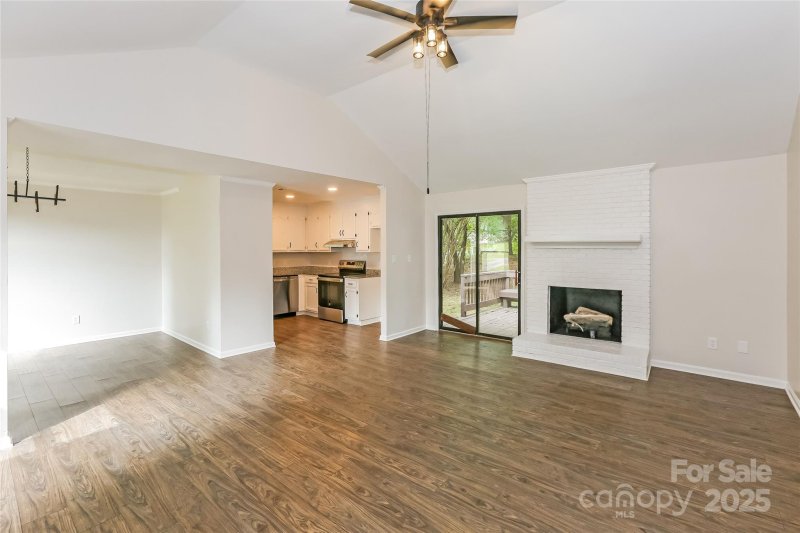 Property image 4 of 5710 Lambrook Court in Sunstone, Charlotte, NC 28269