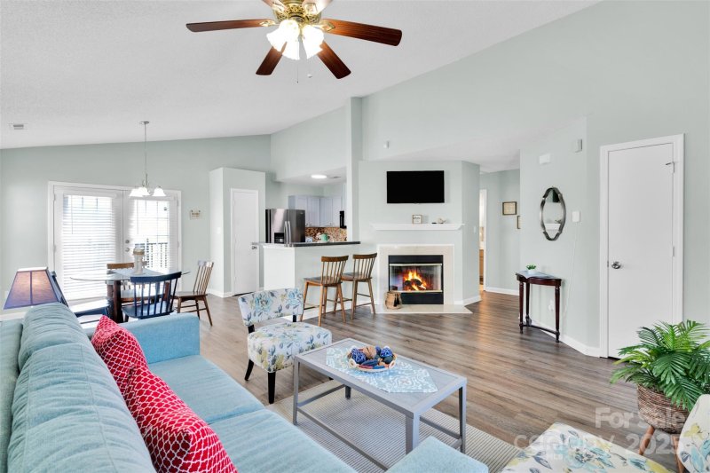 Property image 3 of 2027 Pimpernel Road in Back Creek Hollow, Charlotte, NC 28213