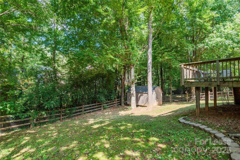 Property image 5 of 10024 Avon Farm Lane in Wellington, Charlotte, NC 28269