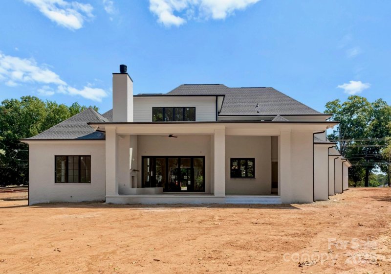 Property image 3 of 2240 Carmel Road in Town And Country, Charlotte, NC 28226