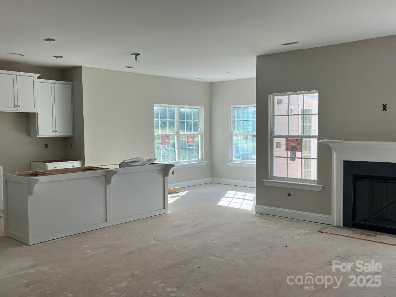 Property image 4 of 456 Allen Drive in Corries Meadow, Concord, NC 28027