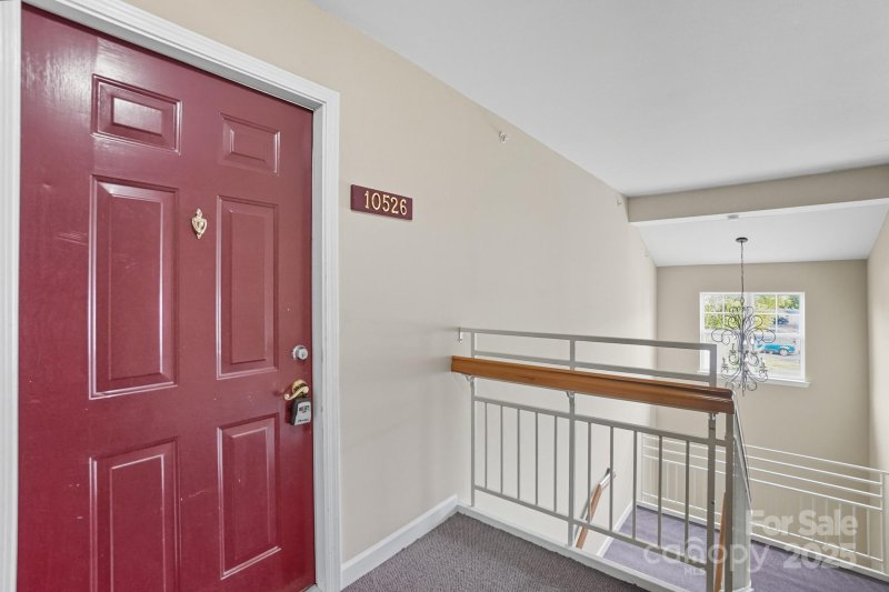 Property image 4 of 10526 Hill Point Court in Hyde Park, Charlotte, NC 28262