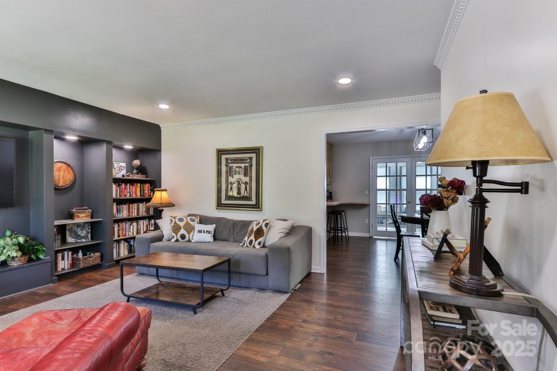 Property image 5 of 5645 Sandhurst Road in Homestead, Hickory, NC 28602