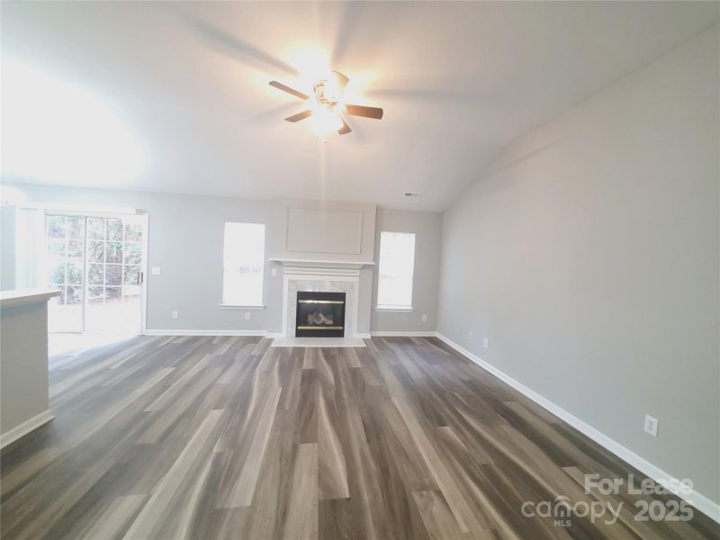 Property image 2 of 16029 Circlegreen Drive in Hamilton Green, Charlotte, NC 28273