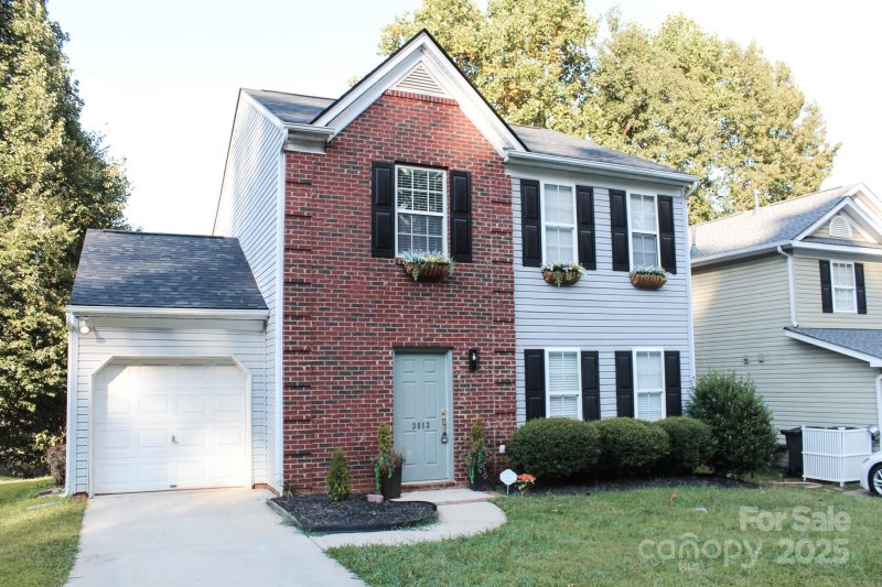 3813 Brookchase Lane