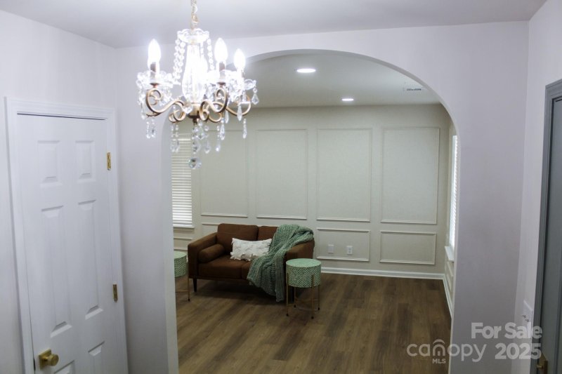 Property image 3 at 3813 Brookchase Lane, Charlotte, NC 28205