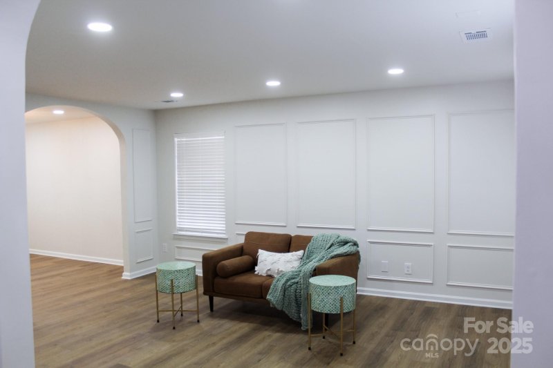 Property image 4 at 3813 Brookchase Lane, Charlotte, NC 28205