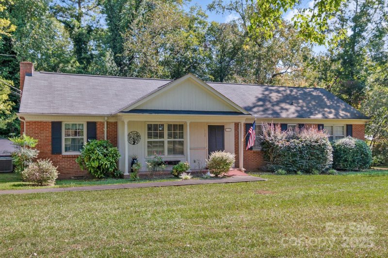 Property image 2 of 1790 Havenwood Drive in Arrowood Estates, Lancaster, SC 29720