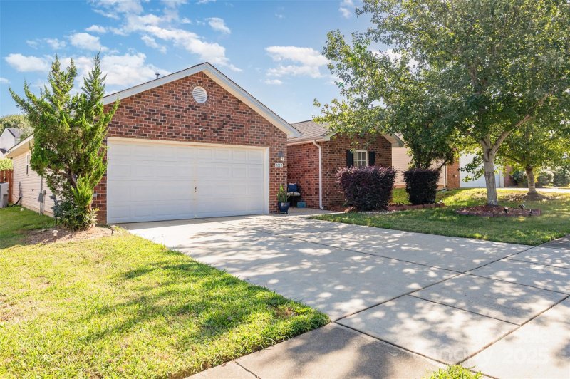 Property image 3 at 7012 Bullock Drive, Charlotte, NC 28214