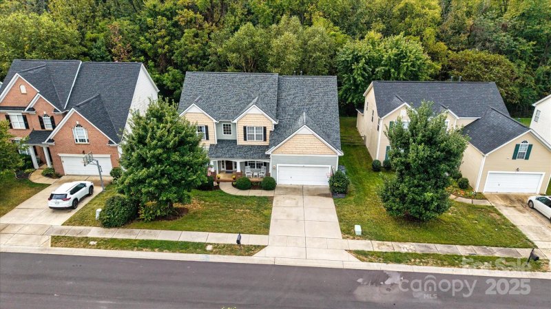 Property image 3 of 6340 Wyndham Hill Drive in Highland Creek, Charlotte, NC 28269