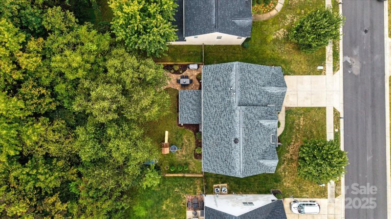 Property image 4 of 6340 Wyndham Hill Drive in Highland Creek, Charlotte, NC 28269