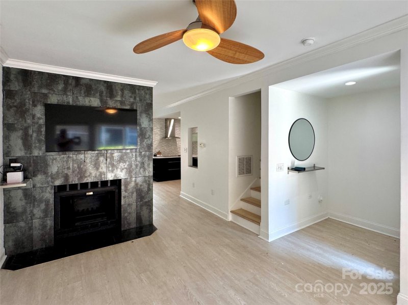 Property image 4 at 424 W 8th Street, Charlotte, NC 28202