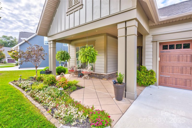 Property image 2 of 3824 Zemosa Lane in Woodbridge, Concord, NC 28027