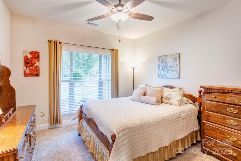 Property image 4 of 3824 Zemosa Lane in Woodbridge, Concord, NC 28027