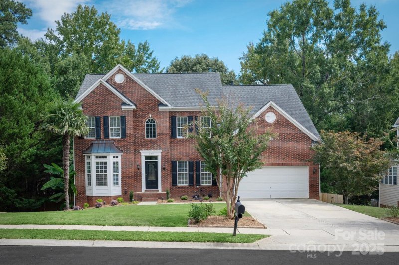 Property image 2 of 209 Whitegrove Drive in Whitegrove, Fort Mill, SC 29715