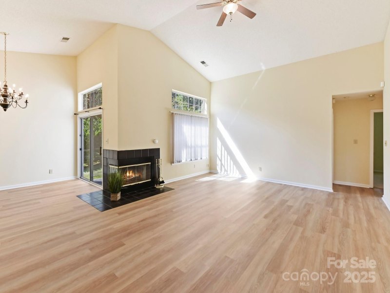 Property image 4 at 6715 Neuhoff Lane, Charlotte, NC 28269