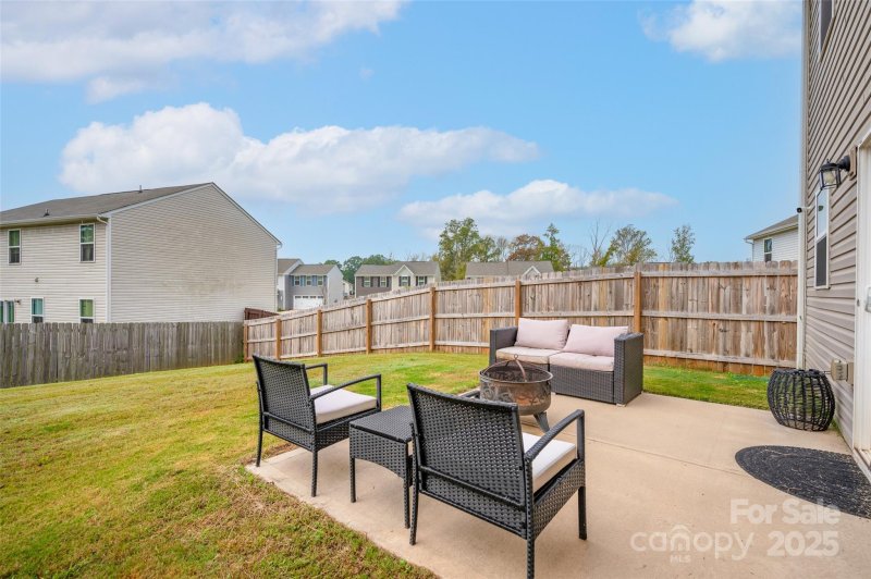 Property image 3 of 1197 Tangle Ridge Drive in Pendleton, Concord, NC 28025