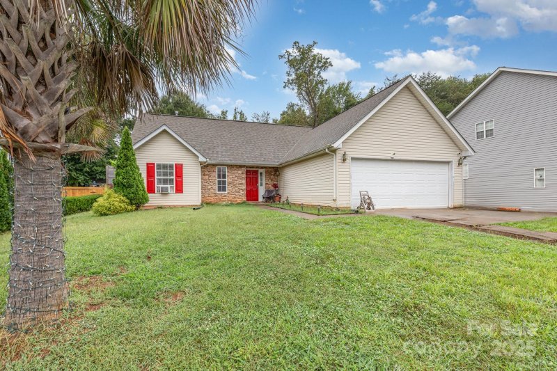 Property image 2 of 2660 Stagbuck Drive in Fawnbrook, Gastonia, NC 28052