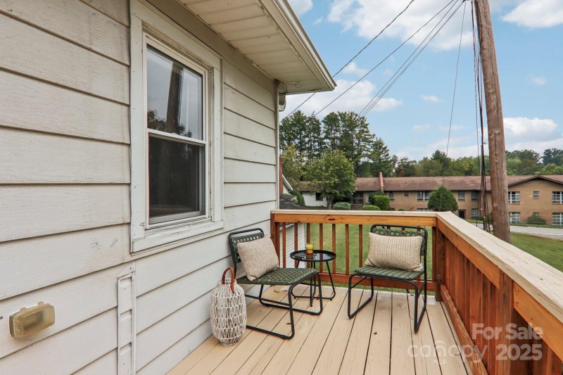 Property image 3 of 11 Jeffress Avenue in Shiloh, Asheville, NC 28803